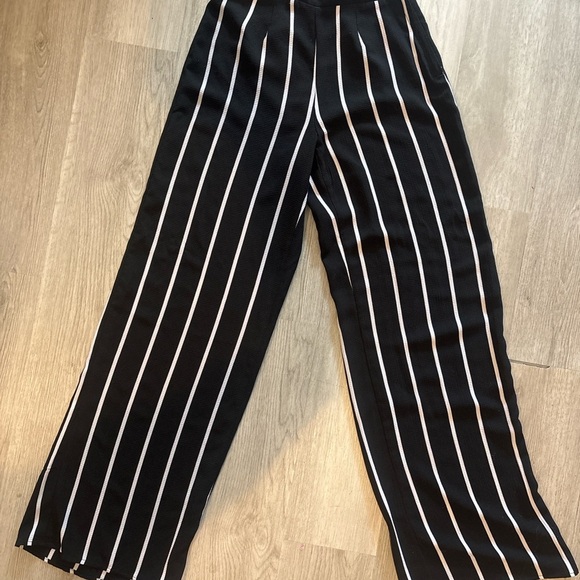 Black and White Striped Wide-Leg Pants - Picture 1 of 5